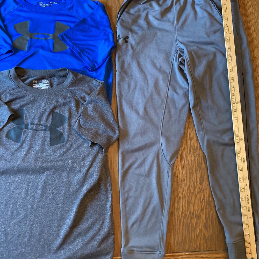 Boys' Shirts and Sweat Pants Under Armour Size L